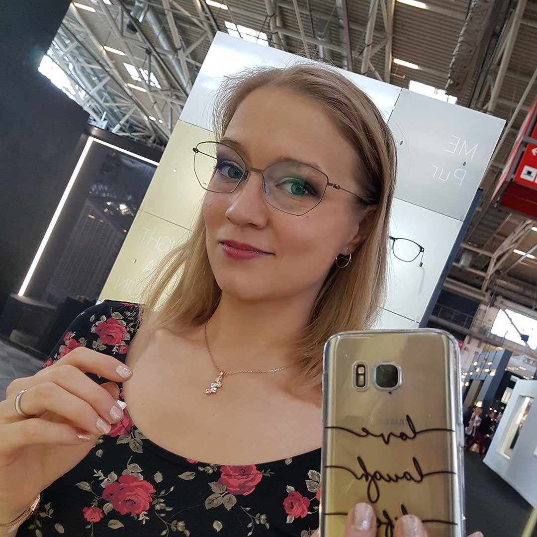 Wenn Markus Temming zwei Trends gefallen, werden sie ganz einfach kombiniert! Sechseckig und Cat-Eye ergibt… Cat-Eckig?